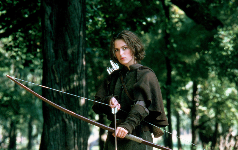A teenaged Keira Knightley plays Gwyn of Locksley.